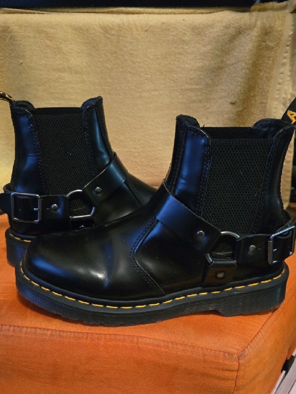 Dr. Martens Black Leather Chelsea Harness Ankle Boots Womens 7 - Picture 3 of 6